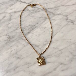 Vintage Avon Gold Pendant Locket Necklace 13”